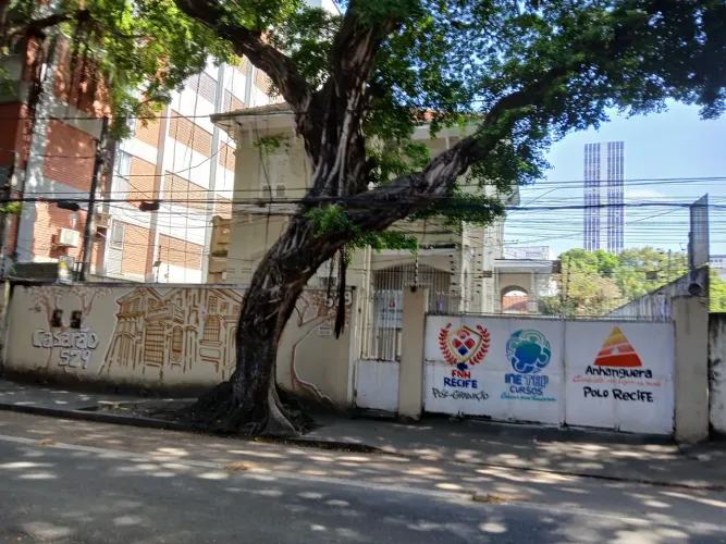 Vendo casa excelente localização prox shopping