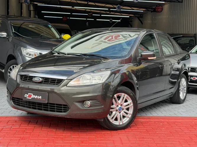 Ford Focus Sedan 2.0 16v/2.0 16V Flex 4P 2013