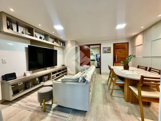 Apartamento de Alto Padrão com 03 Quartos codigo: 330442