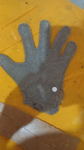 Luva de aço