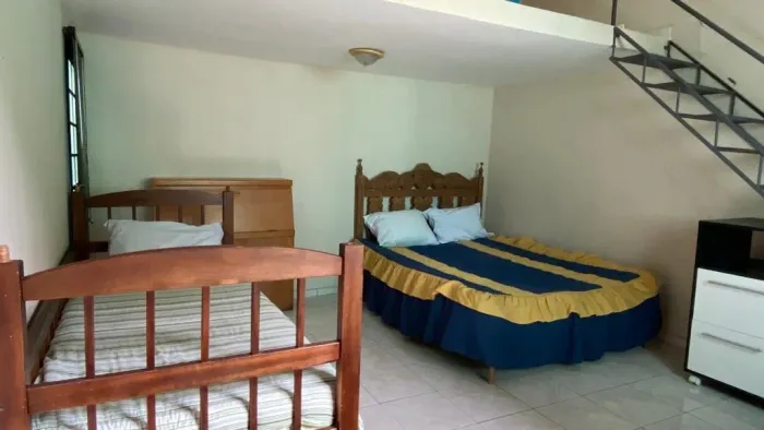 Casarão na Vila Suíça /Miguel Pereira 