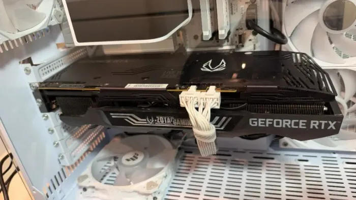 Placa de vídeo Nvidia Zotac Gaming GeForce RTX 30 Series RTX 3080 Ti 12GB