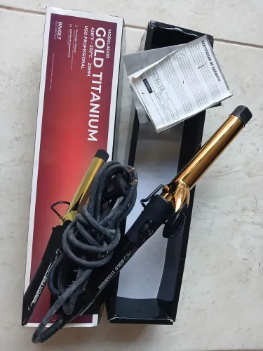 Abaixou $ MODELADOR DE CACHOS PROFISSIONAL GOLD TITANIUM MQ COM PINÇA BIVOLT<br>A