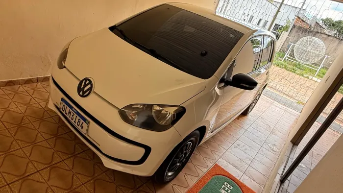 Volkswagen Up! Black/white/red 1.0 T. Flex 12V 5P 2015