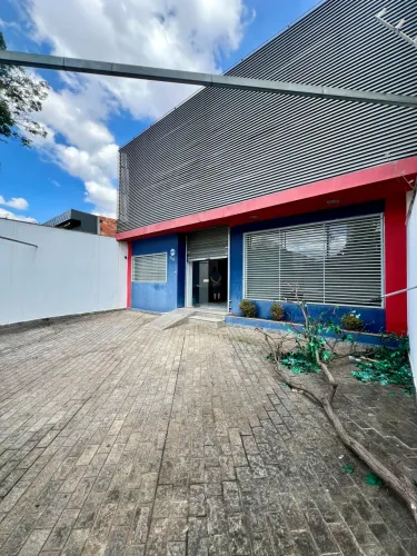 Sobrado para venda e locação com 536 M² lado da Avenida Nazaré com 12 salas - Bairro Ipira