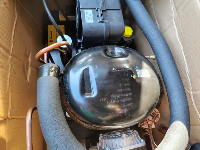 Compressor para freezer comercial