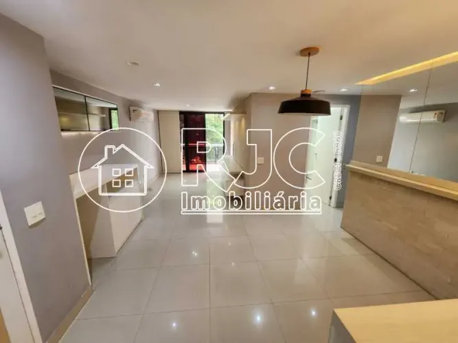 Apartamento : Padrão / Residencial / Tijuca