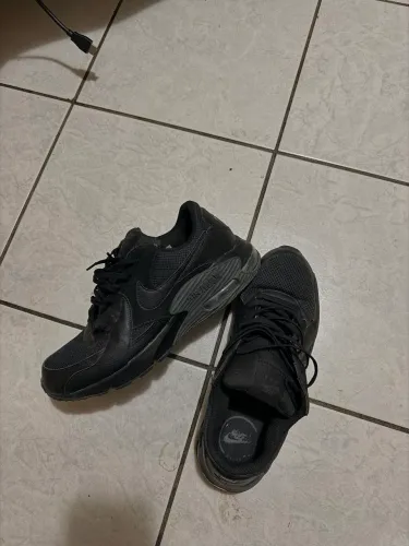 Tênis nike air max excee