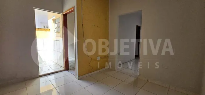 Casa para aluguel, 3 quartos, Nossa Senhora Aparecida - UBERLANDIA/MG