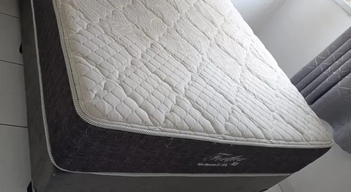 Cama Box King Casal