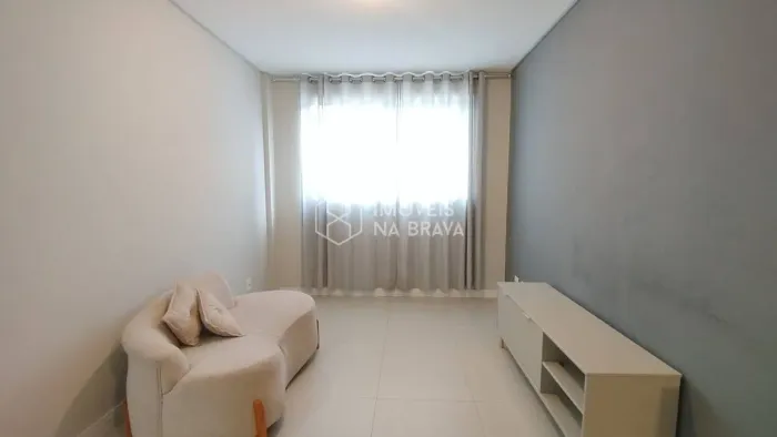 APARTAMENTO 2 QUARTOS - 1 VAGA - SEMI MOBILIADO - ALUGUEL - PRAIA BRAVA - ITAJAI