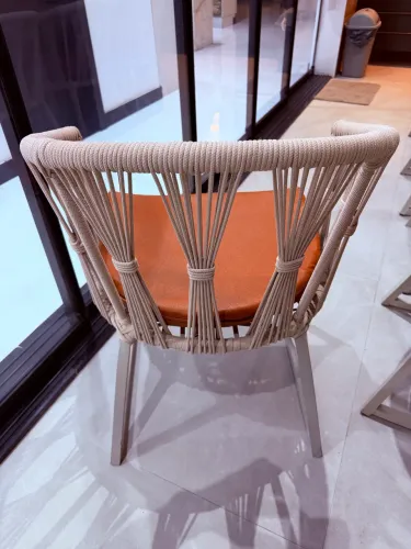 Cadeira de mesa