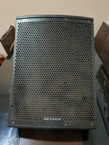 Monitor passivo de 2 via ATTACK VRM1220