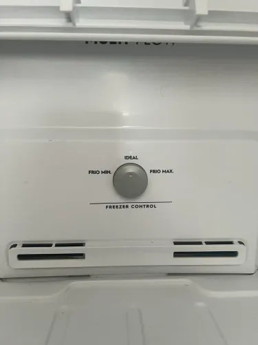 Geladeira Electrolux TF42S Frost Free 382L Inox - 127V