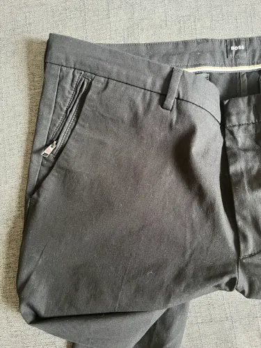 Calça Hugo Boss Masculina Slim Fit Kaito Preta