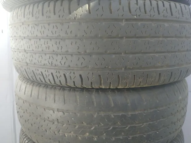 6 pneu  215/65 R16