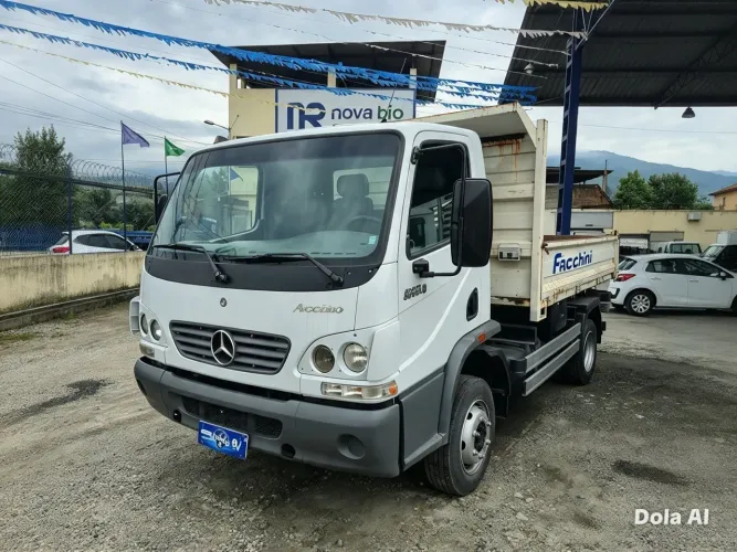 Mercedes-benz Accelo 2008