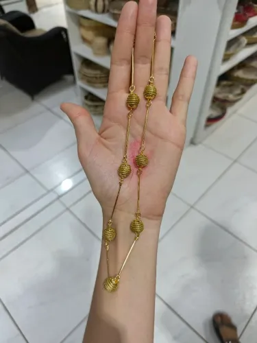 Colar em semi jóia com pingentes de Capim dourado