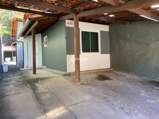 Casa com 2 Quartos, Quintal Amplo, Área Gourmet no Bairro de Fátima  Barra do Piraí