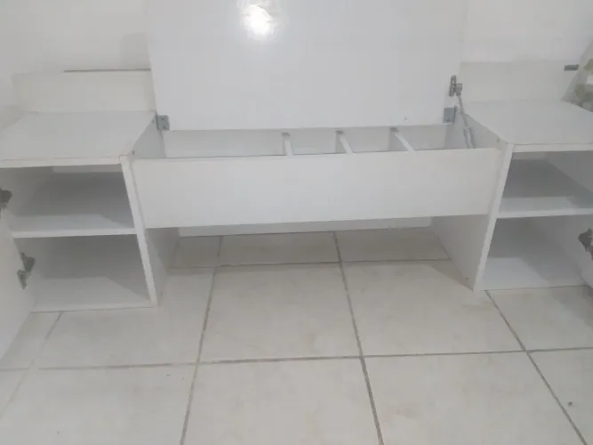 Penteadeira suspesa