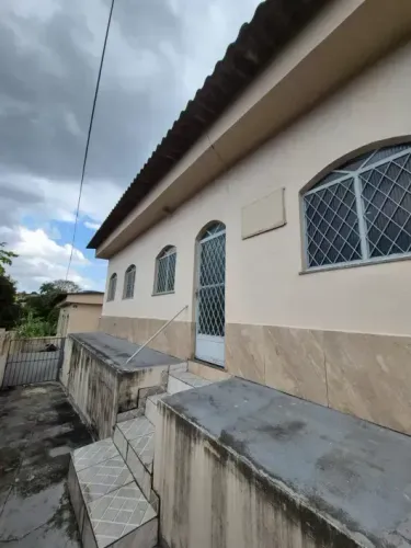Casa totalmente térrea com possibilidade de ampliar - Novo Horizonte, Nilópolis.