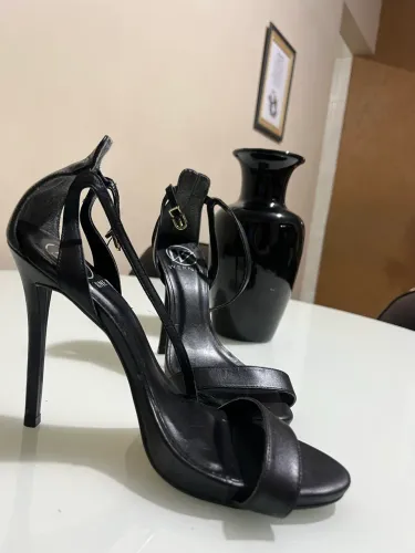 Sandália Salto Alto Preta Marca Werner  N° 36 