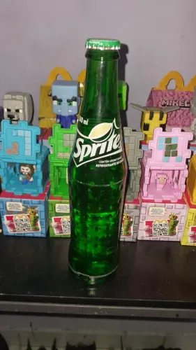 Garrafa lacrada de vidro Spriit de 2017