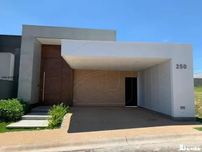 Casa em Condomínio em Jardim Esmeralda - Marília, SP