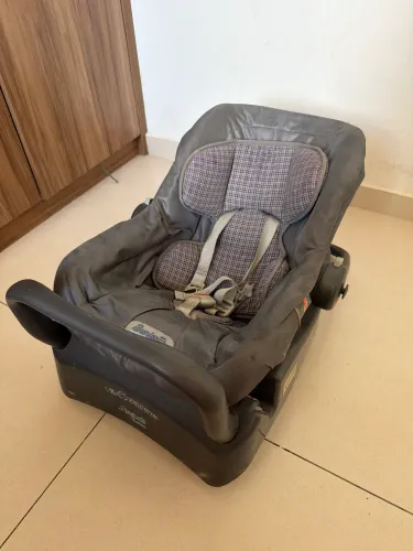 Bebê conforto burigotto