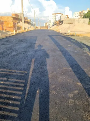Terraplanagem Limpeza e Pavimentação