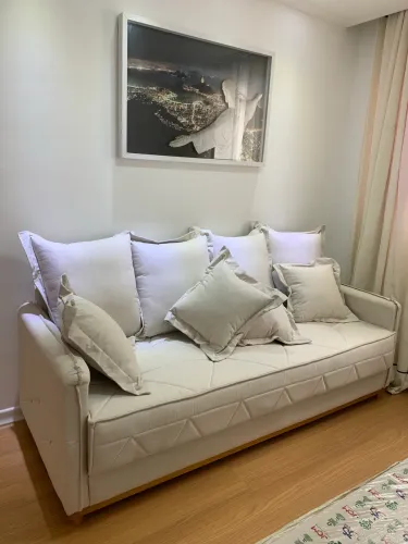Sofá 3 lugares 
