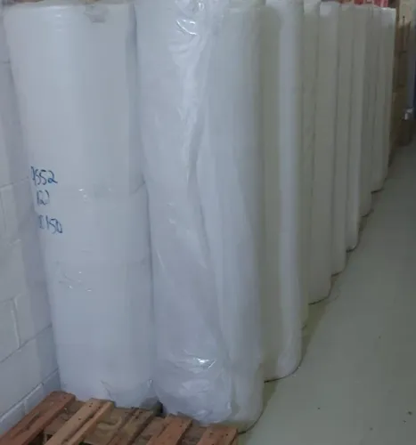 ROLO DE 150 metros de manta em poliester estruturado 100gramas.