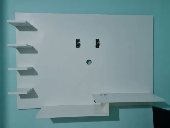 Vendo Painel MDP para TV com suporte já instalado.