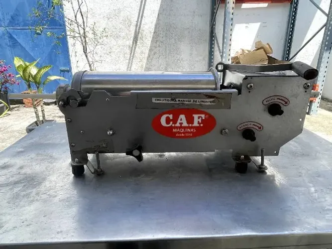 Ensacadeira para linguiça CAF E8-TI Total Inox Manual