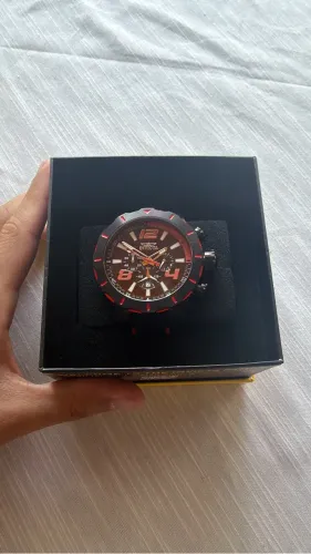 Relógio invicta