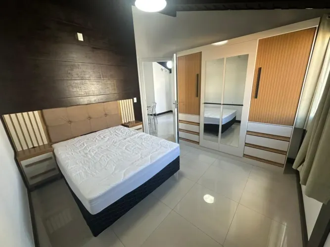 Locação | 55 m², Semi mobiliado e Terraço - Centro, em Florianópolis.