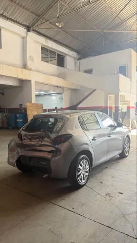 Peças Peugeot 208 like 1.0 2023