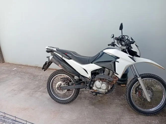 Vendo bros 160 em ótimo estado 
