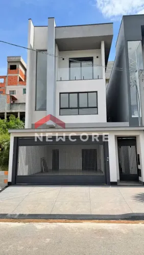 Casa em Rua das Cravinas - Portais (Polvilho) - Cajamar/SP