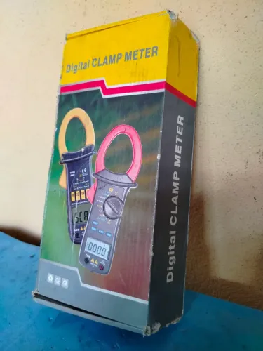 Alicate Amperímetro