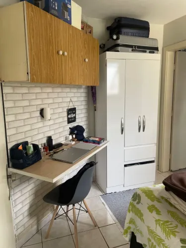 Quarto com banheiro individual - Águas Claras