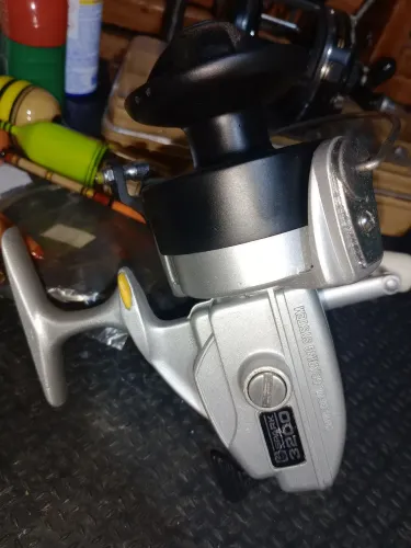 Molinete antigo olympic spark 200 restaurado