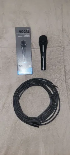 Microfone profissional com fio Sennheiser XS1 + cabo 7,5m
