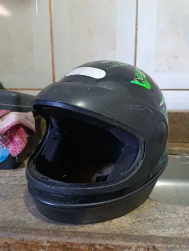 Capacete Gow - Favor olhar descrição 