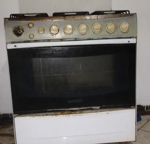 Vendo fogão marca DAKO