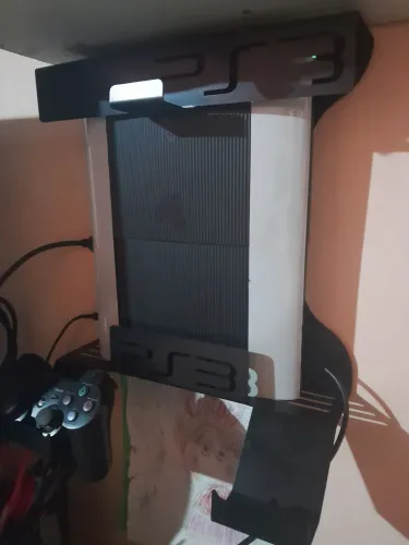 Ps3 Super Slim 500gb 2 Controles sem fio com + de 15 jogos excelente estado 