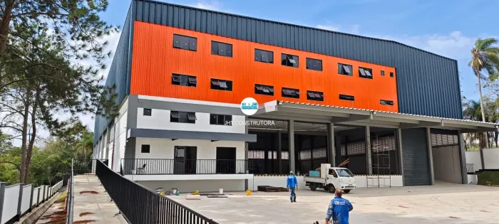Aluga-se Galpão Industrial ou logístico