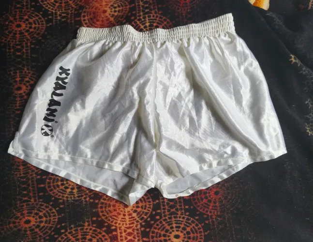 Calção de futebol antigo