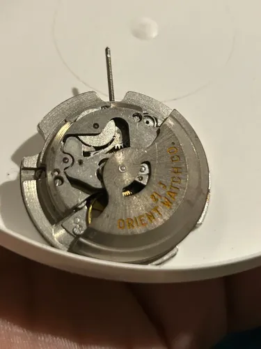 MÁQUINA PARCIAL DO RELÓGIO ORIENT WATCH CO 670 automático 21J