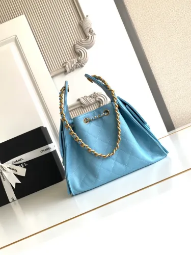 Bolsa Chanel Hobo Azul Matelassê com Cordão